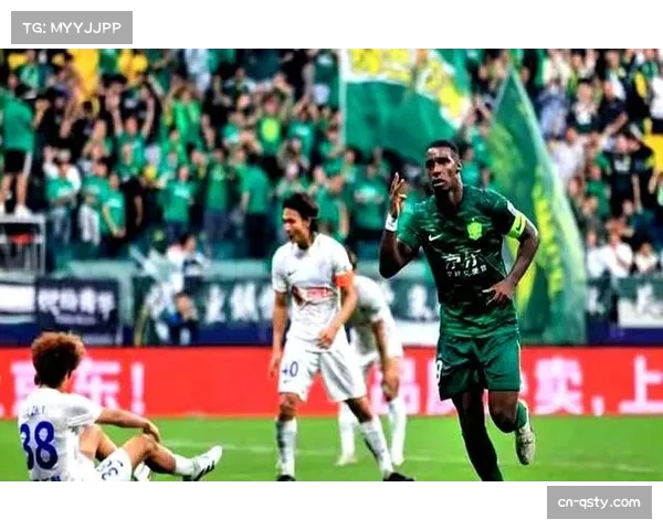 法比奥的28球：从金靴竞争到最后一轮逆转的传奇