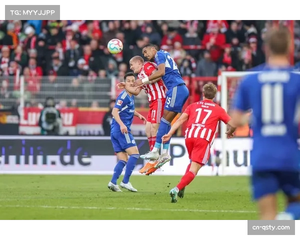 克雷莫纳0-0佛罗伦萨，双方门将屡献神扑