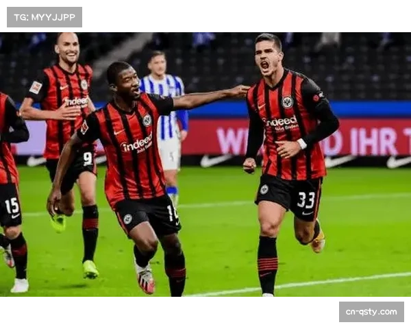 法兰克福主场3-0战胜门兴格拉德巴赫，终结七轮不胜尴尬纪录